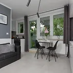 Metro Wierzbno Cozy Mokotow By Renters Апартаменты *